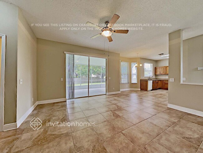 12517 Blazing Star Dr, Tampa, FL 33626 - photo 6