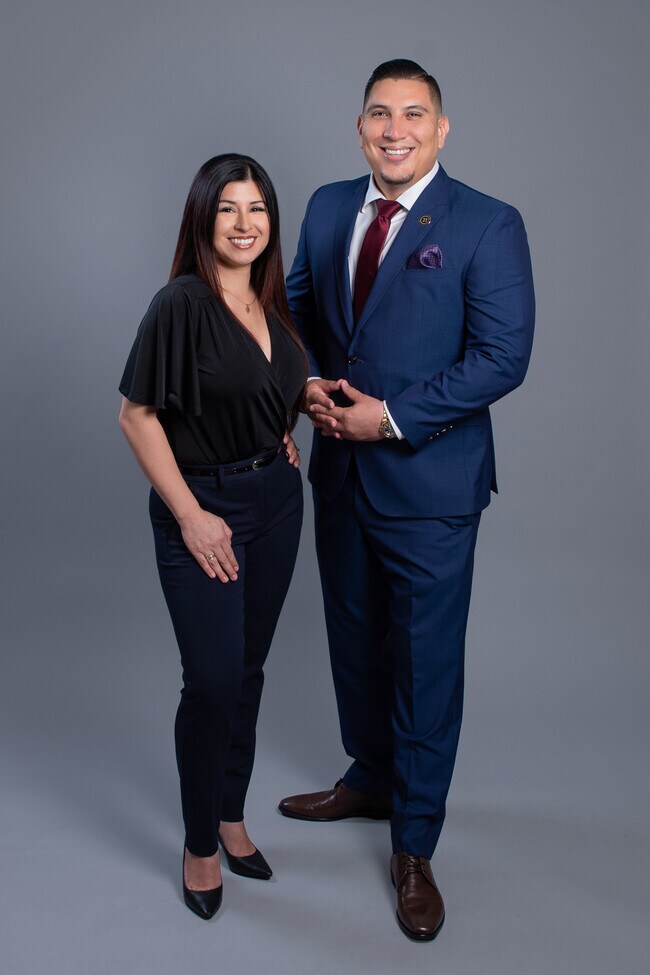 Agent Photo