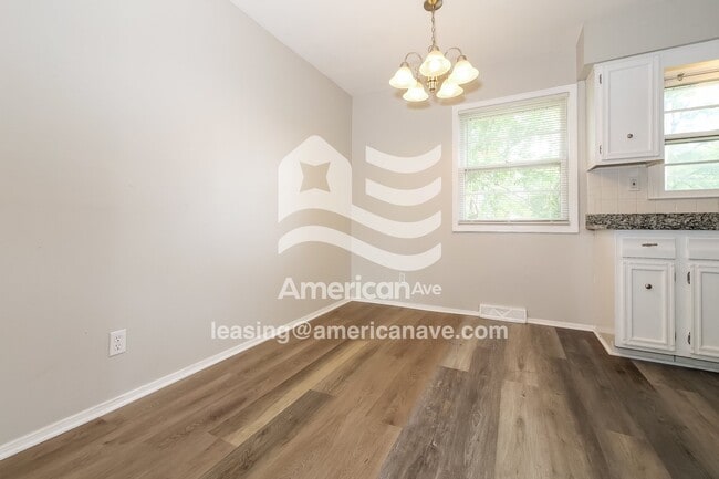 314 SW Glendana St, Lees Summit, MO 64081 - photo 5