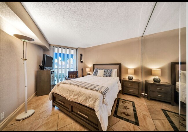 19101 NE 36th Ct unit 16, Aventura, FL 33180 - photo 7