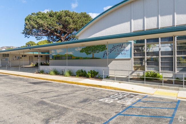 De Anza Academy Of Technology And The Arts serves students from 6th-8th grade in Ventura, Ca.