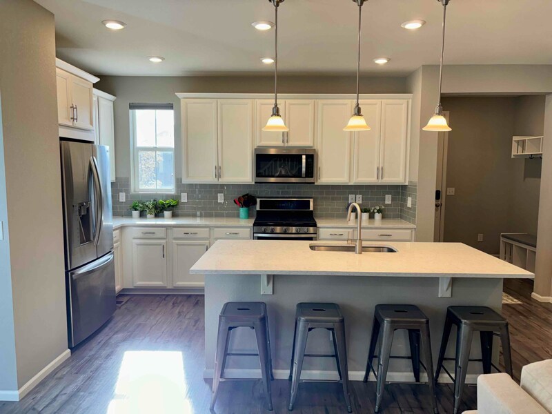 11209 E 25th Dr, Aurora, CO 80010 - photo 1