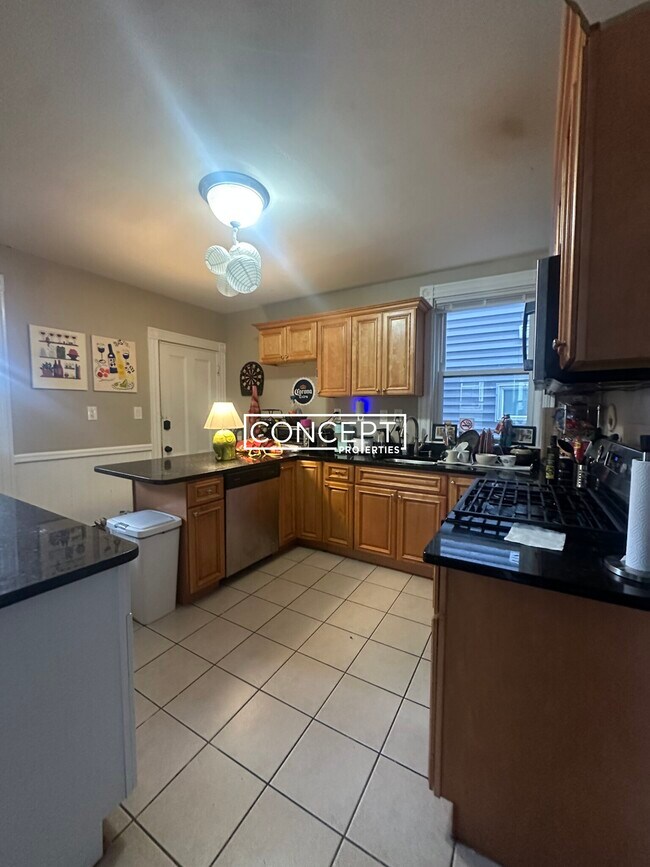 13 Sachem St unit 2, Roxbury Crossing, MA 02120 - photo 7