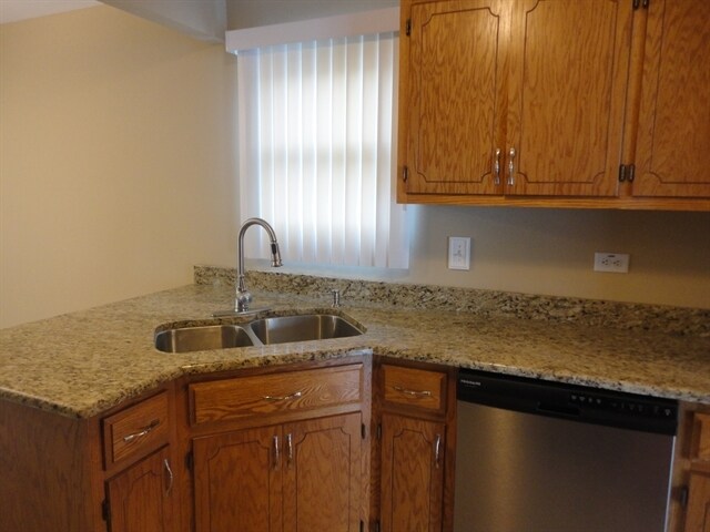 2813 Von Esch Rd, Joliet, IL 60431 - photo 4