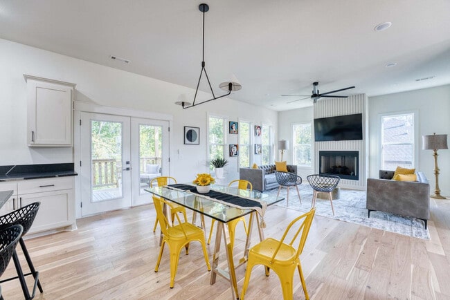 1421 Lee St unit ID1363342P, Pea Ridge, AR 72751 - photo 3