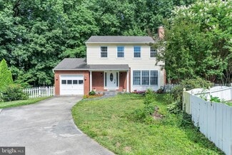 1344 Grant St, Herndon, VA 20170