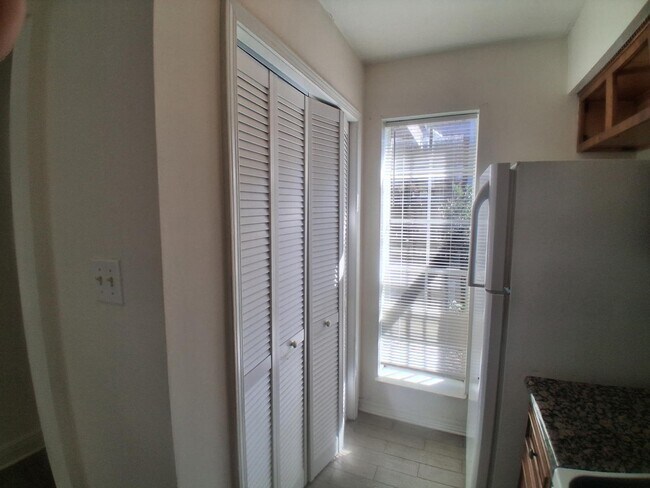 Yorkshire Court Condominums unit 129, Metairie, LA 70002 - photo 7