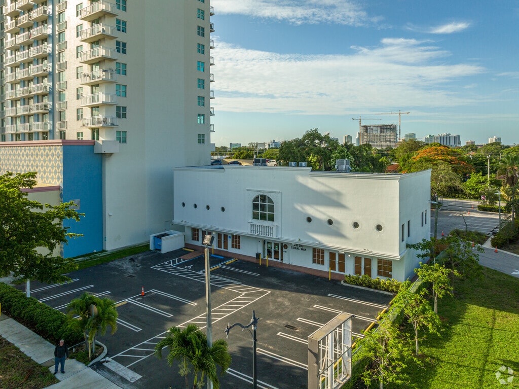 Entrance to Brito Miami Private School.