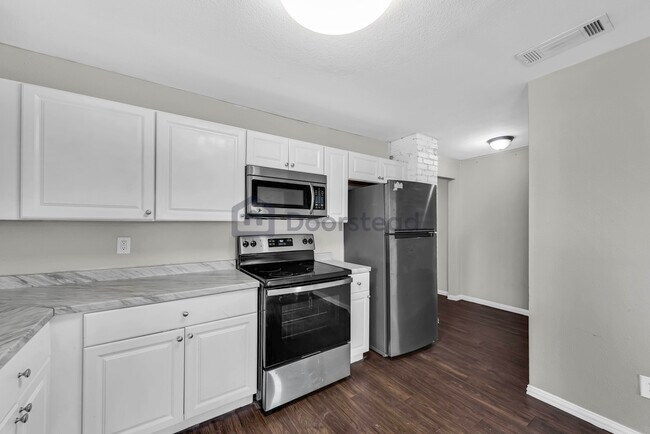 2735 Purington Ave unit 20, Fort Worth, TX 76103 - photo 4