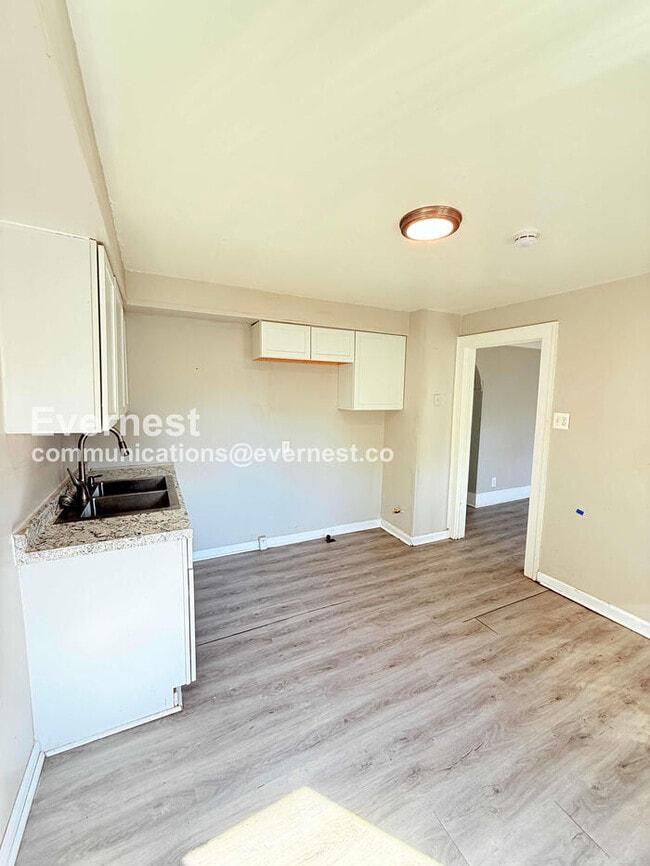 5513 Somerset Ave, Detroit, MI 48224 - photo 3