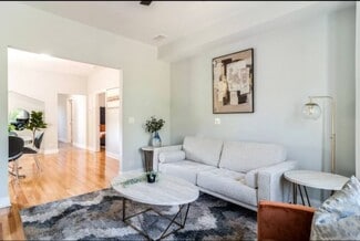 3413 W Harrison St Unit 1, Chicago, IL 60624