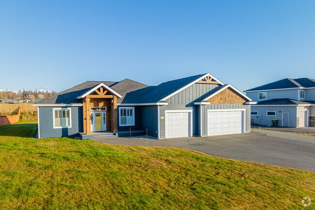 Architectural styles in Gateway include both ornate Victorian and classic Craftsman homes.