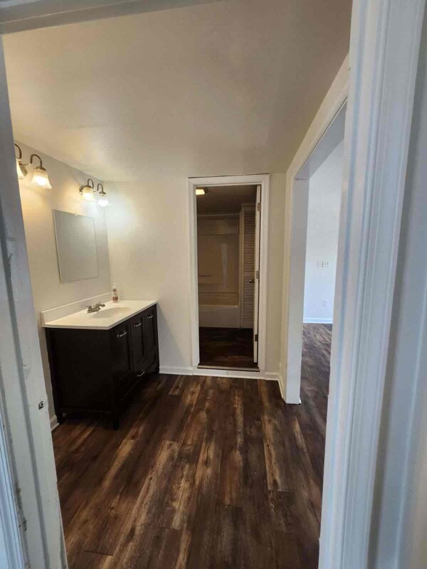 126 E Main St unit 4, Luray, VA 22835 - photo 2