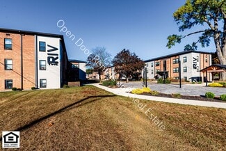 1823 Griswold Dr Unit L22, Fort Wayne, IN 46805