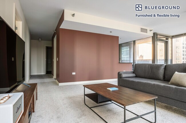 210 N Wells St unit FL17-ID257, Chicago, IL 60606 - photo 2