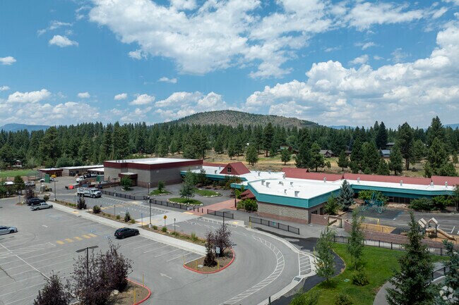 Glenshire Elementary School is the main option for K-5 students living in Glenshire-Devonshire.