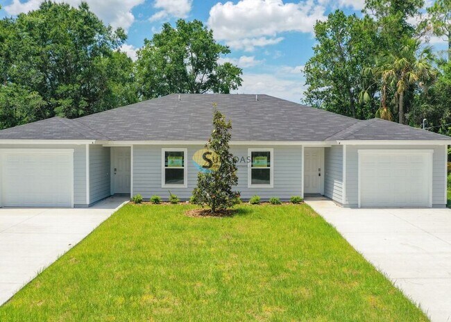 22 Pine Hill Ln unit B, Palm Coast, FL 32164 - photo 2