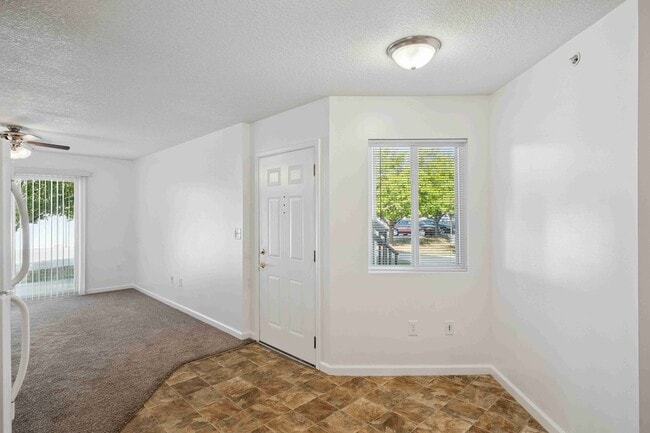 Park Place Apartments, Davenport, IA 52807 - photo 4