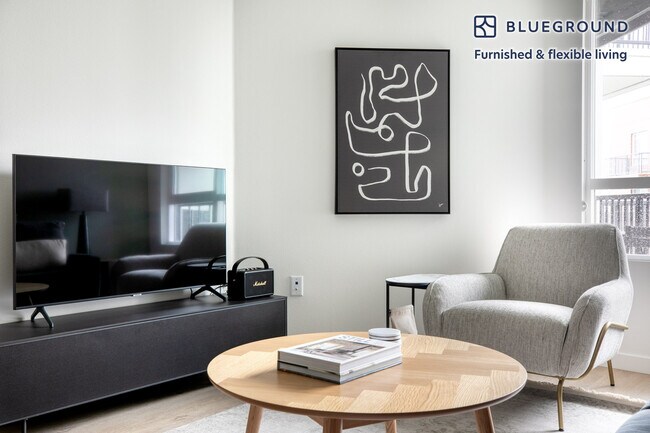 610 Del Sol Dr unit FL6-ID13, San Diego, CA 92108 - photo 2