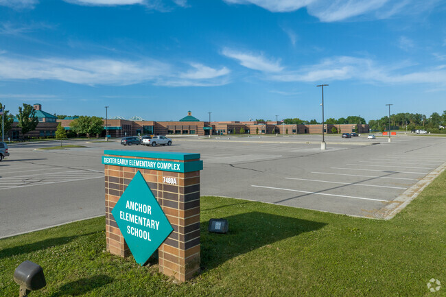 Dexter Early Elementary Complex