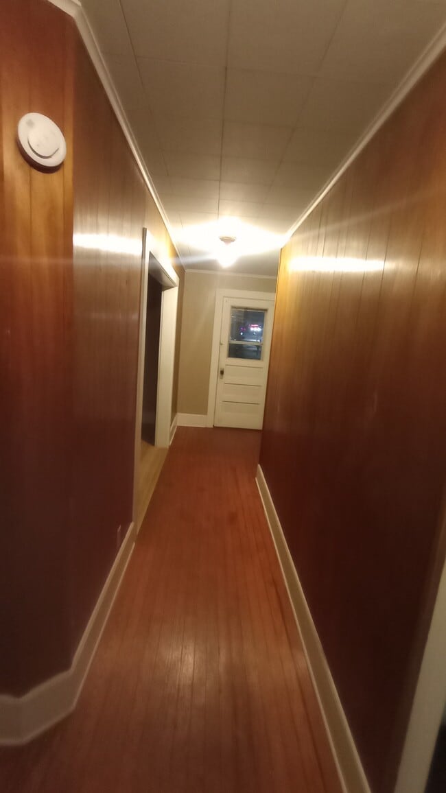 203 W Main St unit Apartment 2, Ridgway, PA 15853 - photo 7