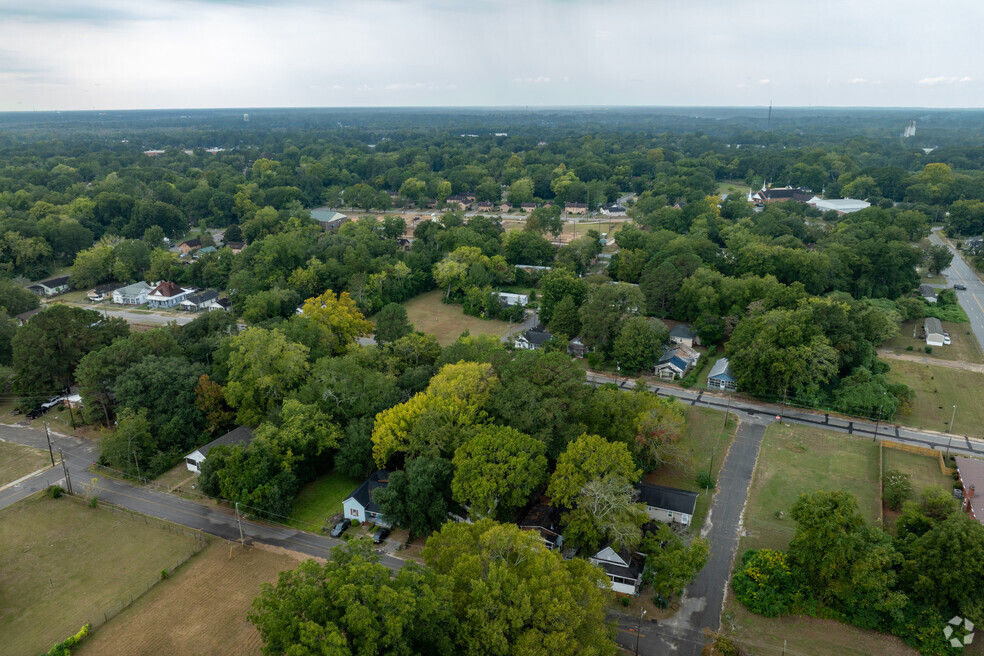 NH_Savage-Glover_557990_P2_100924