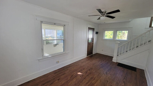 421 E Thornton St, Akron, OH 44311 - photo 4