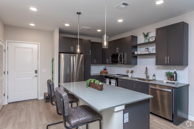 Live 8 West, Atlanta, GA 30318 - photo 5