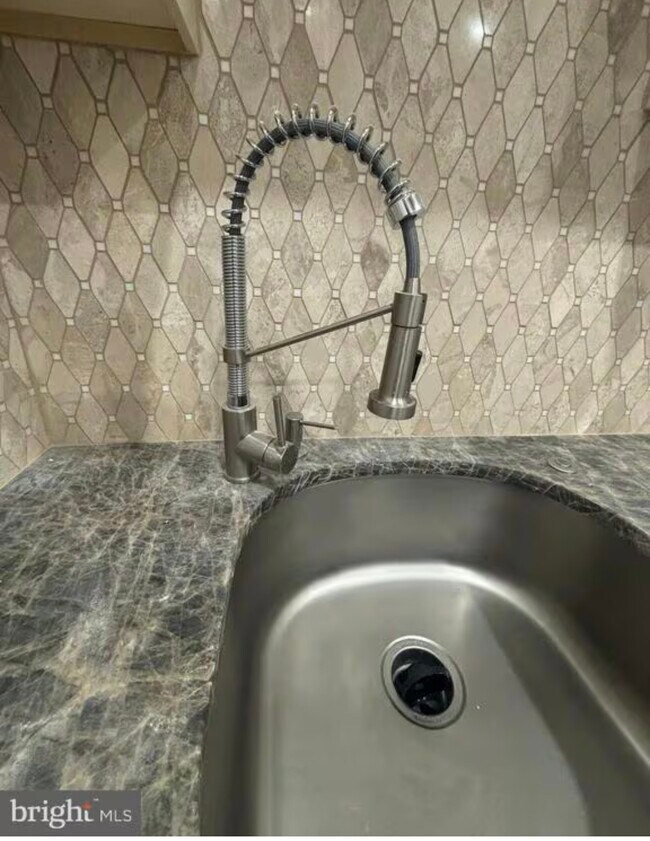 320 Loney St unit B, Philadelphia, PA 19111 - photo 5