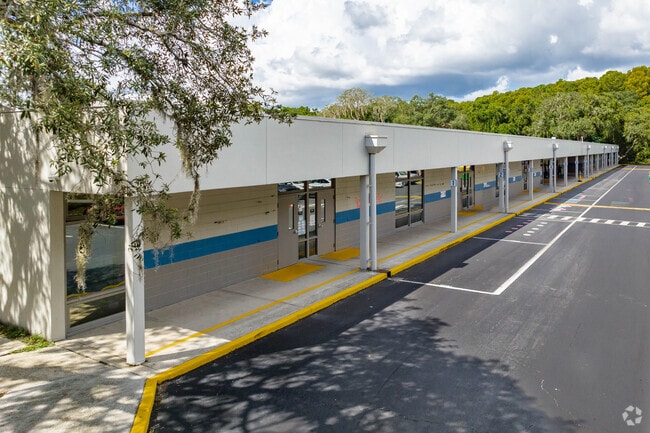 Moon Lake Elementary educates almost 600 students from pre-kindergarten through fifth grade.