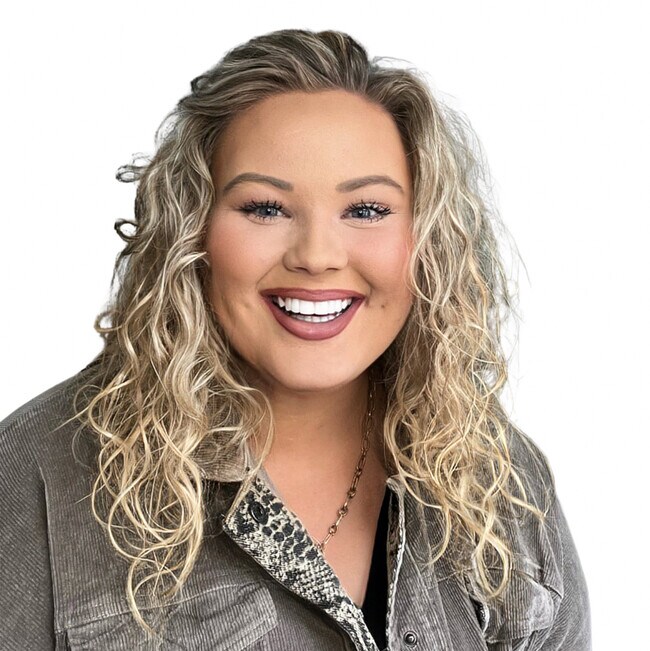 Ashlyn Woolsteen