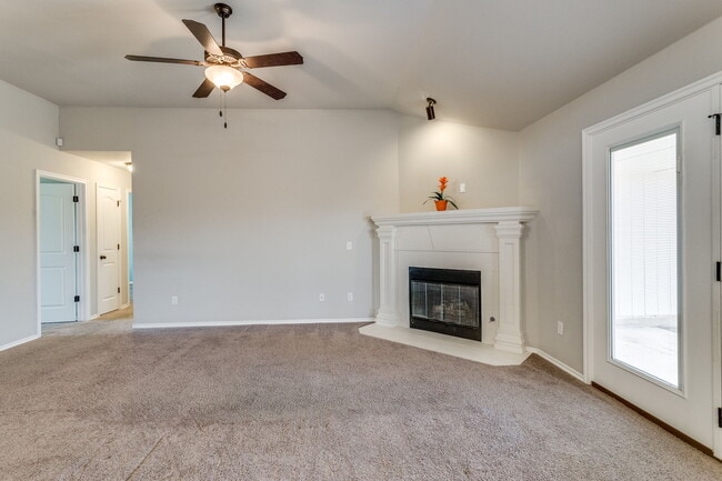 1308 Heathrow Way, Yukon, OK 73099 - photo 7
