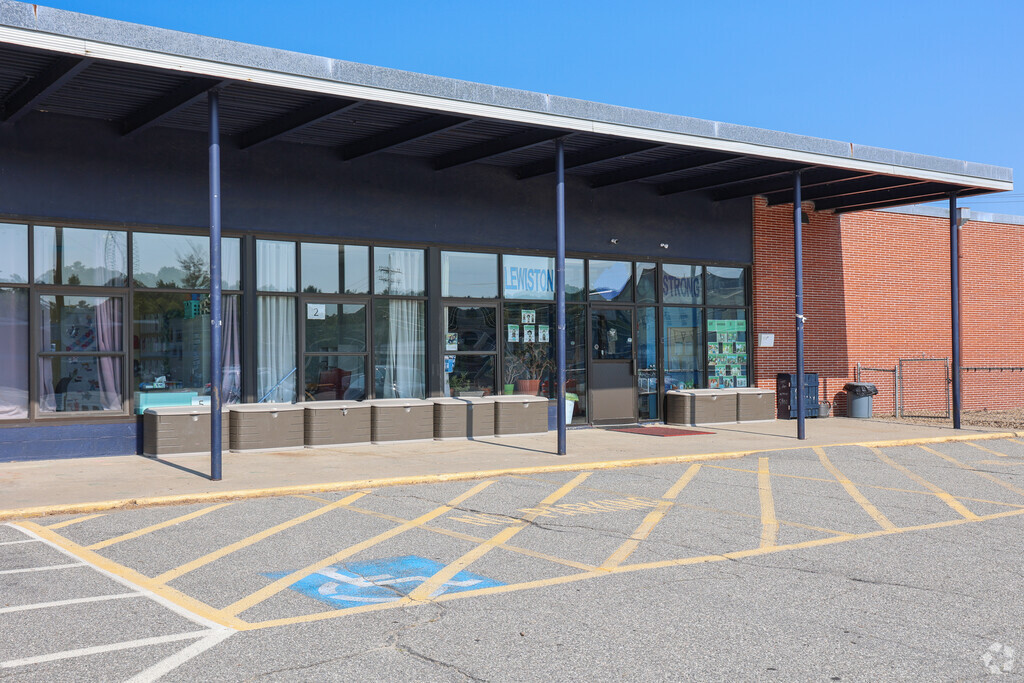 Acadia Academy develops independence and provides comprehensive education,