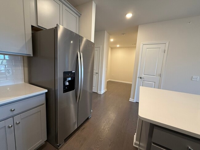 Kitchen - alternate view 2