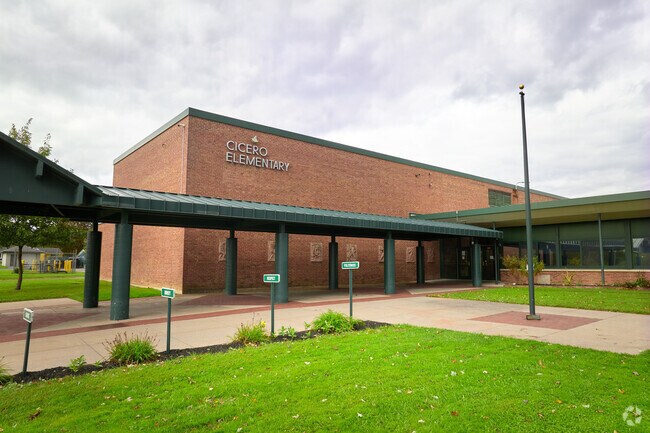 Main entrance to Cicero North Syracuse High School.