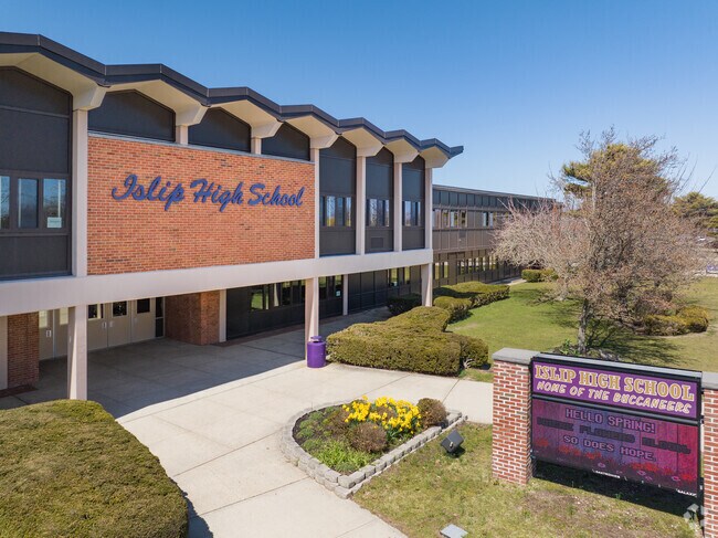 Islip High School is a highly rated, public school located in Islip, NY.