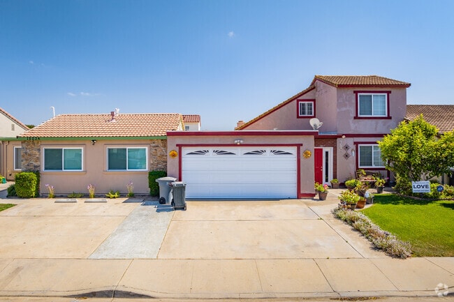 Multifamily homes in Northridge, Salinas, CA.