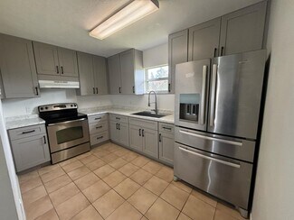 11049 Pendleton Ave, Englewood, FL 34224