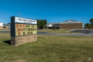 Holcomb Elementary School