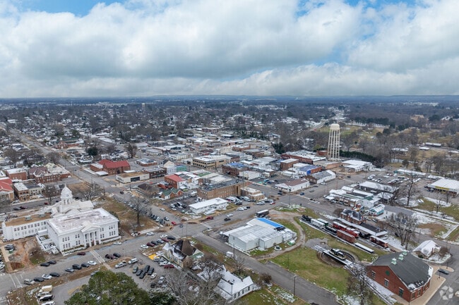 Tuscumbia has a growing population of oer 9,000 residents.