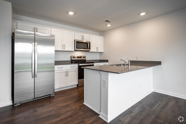 4BR, 2.5BA - 1,554SF - Kitchen