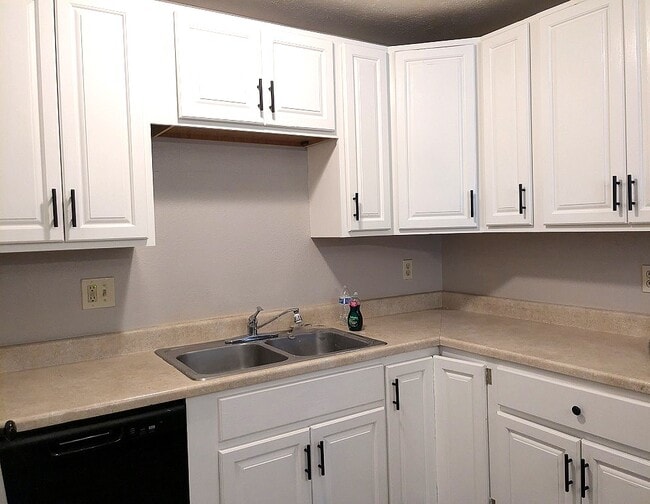 14240 E 22nd Place, Aurora, CO 80011 - photo 7