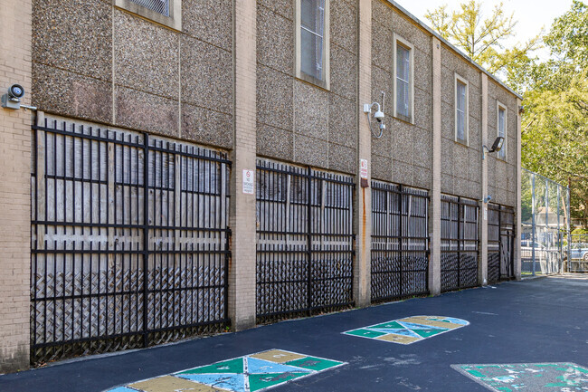 IS 25 Adrien Block is a top rated school located in Flushing, NY.