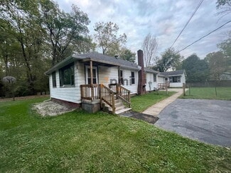 75 Hjelm Rd Unit A, Porter, IN 46304