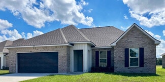 105 Nandina Dr, Scott, LA 70583