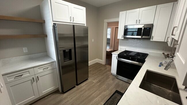 20 Radcliffe Rd unit 1, Allston, MA 02134 - photo 2