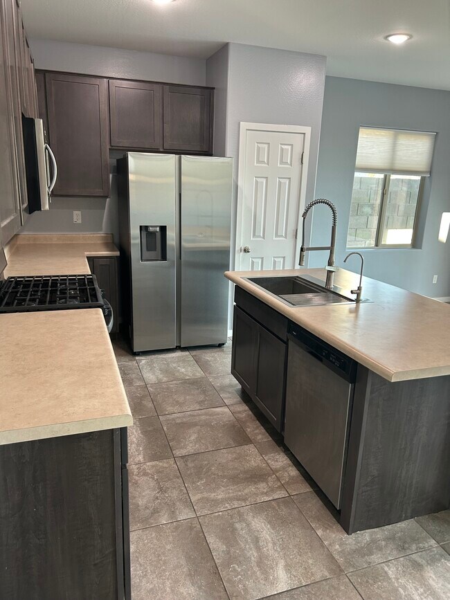 2169 N 209th Dr, Buckeye, AZ 85396 - photo 6