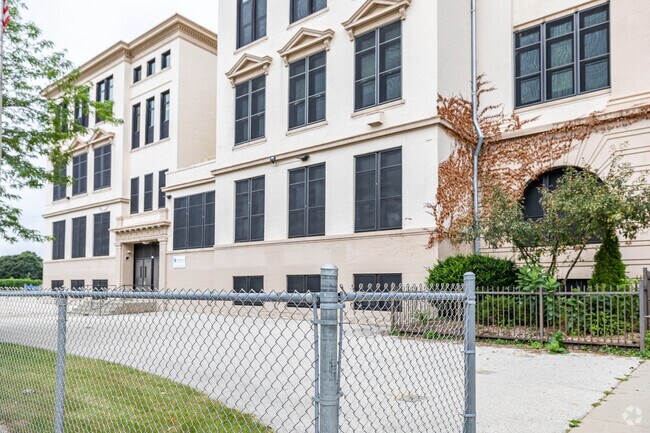 LaFollette Elementary School is a public school in Milwaukee, WI.