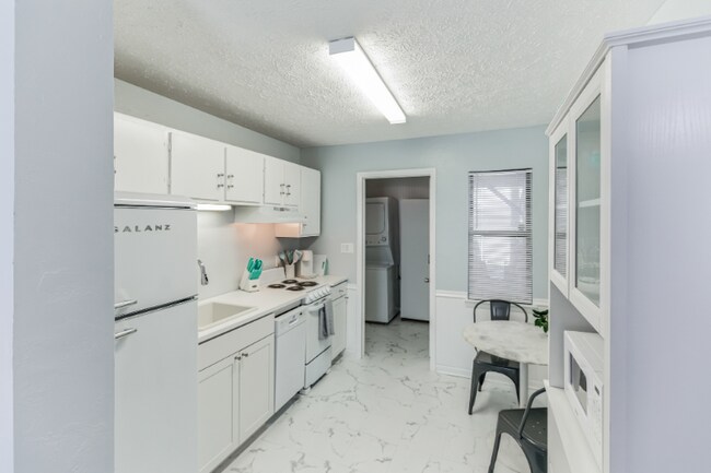 216 Rose Ln unit D, Panama City Beach, FL 32413 - photo 3