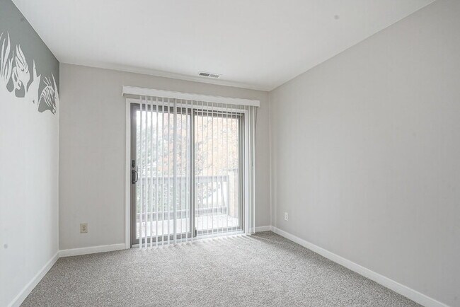 2004 Augusta Cir, Mount Laurel, NJ 08054 - photo 4